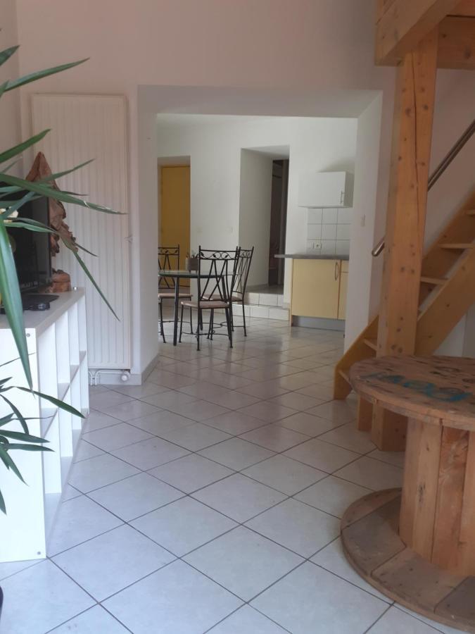 Appartement Rez De Chaussee Avec Terrasse Et Jardin Tence Экстерьер фото